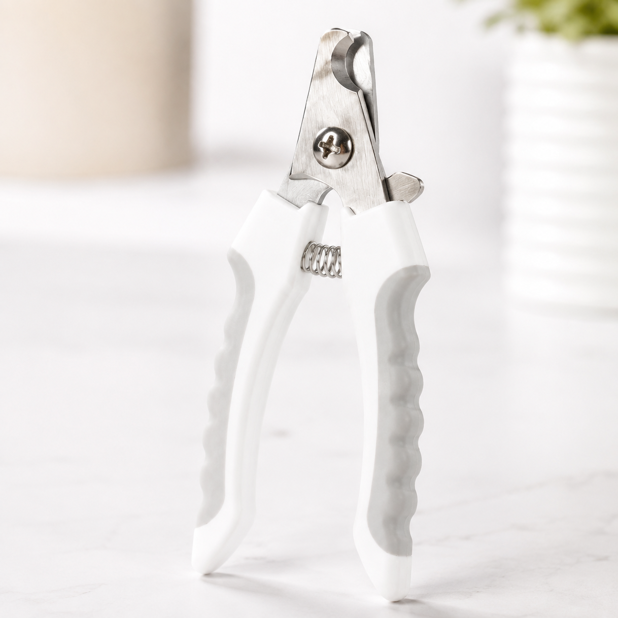 Fold Paws Comfort-Grip Pet Nail Clippers with Safety Guard – Cats & Small Dogs