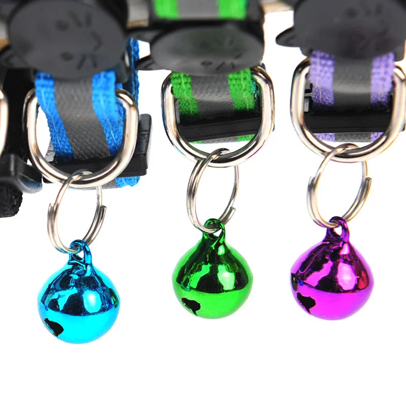 Adjustable Paw Print Pet Collar – Breakaway Nylon Design with Bell for Cats & Small Dogs
